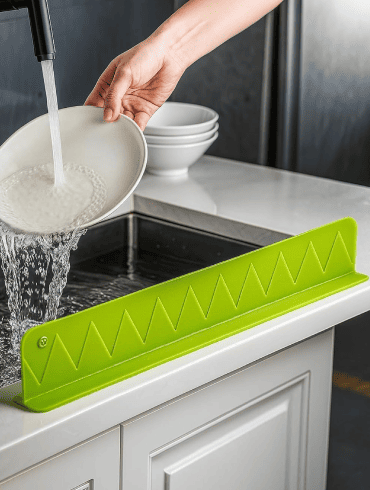 01-Kitchen-Sink-Splash-Guard